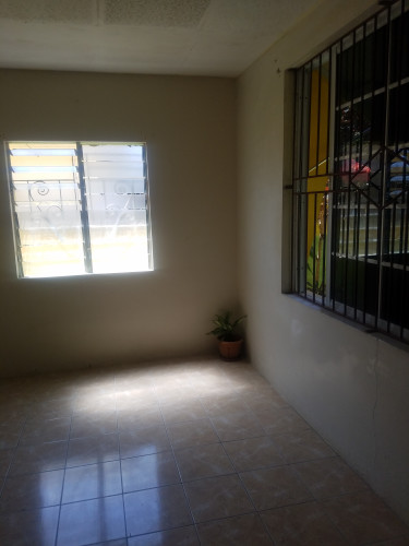 For Rent: HALF SIDE OF HOUSE. - Off The Windward Road Kingston