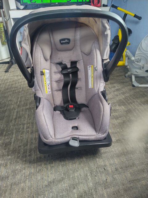 Evenflo Car Seat . Compete System