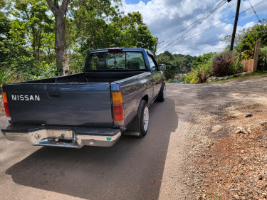 1994 Nissan Pickup