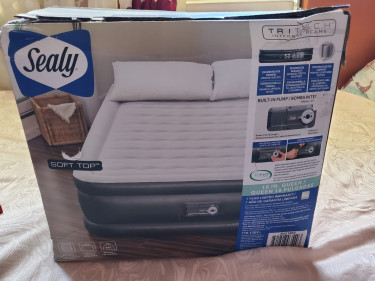 Sealy Soft Top Queen Air Mattress (***BRAND NEW**)