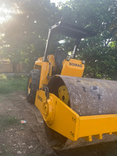 Bomag Smooth Drum Vibratory Roller / Compactor 