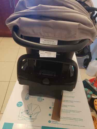 Evenflo Infant Car Seat - Brand New 