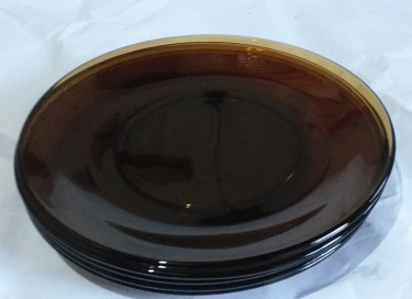Brown Smoked Glass Plate Set With Extra Plates