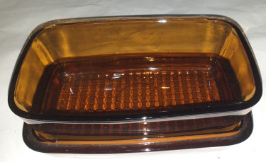 Small Brown Glass Serving/Baking Dish With Saucer
