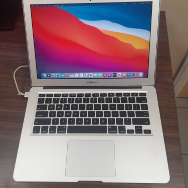 MacBook Air A1466 2014 Used I5-4250U 1.30GHz 4GB 