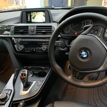 2018 BMW 320i