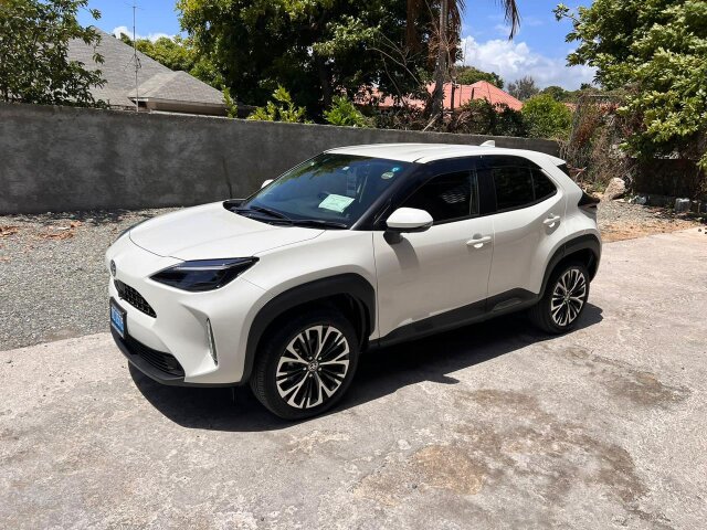 2022 TOYOTA Yaris CROSS