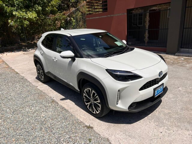 2022 TOYOTA Yaris CROSS