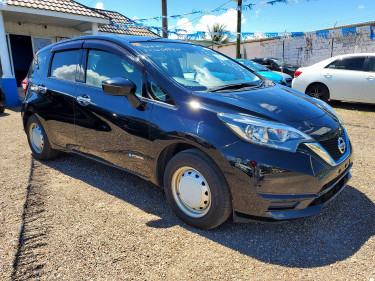 2017 NISSAN NOTE Black