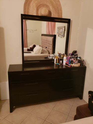 King Size Bedroom Set (Black) For Sale 