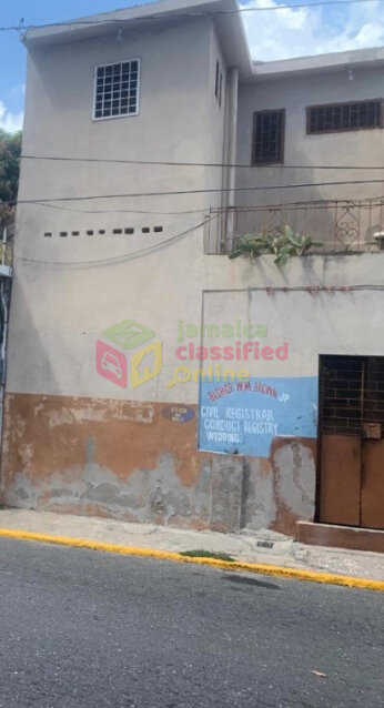 Fixer-upper Building For Sale In Downtown Kingston