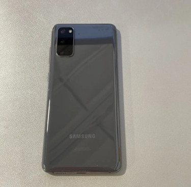 Samsung Galaxy S20 (grey) 