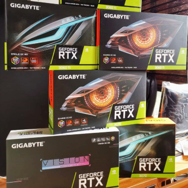 Nvidia RTX 4090 24GB  Founders Edition Gigabyte Ge