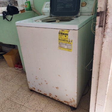 Washing Machine - Old, Used, Not Working 