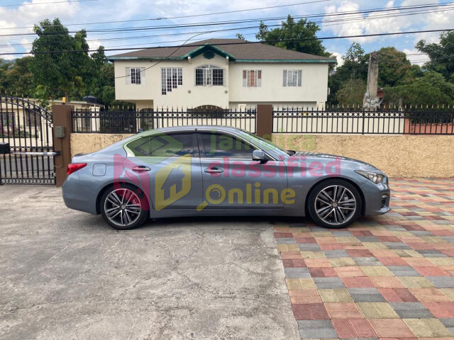 Nissan Skyline Hybrid 350GT SP