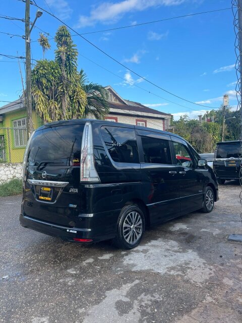 2014 Nissan Serena Highway Star