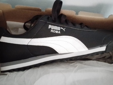 Original Puma Roma Size 9.5