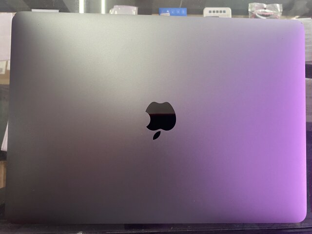 Used Apple MacBook Air M1