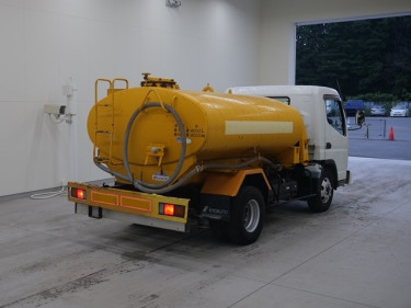 2008 Mitsubishi Canter Water Truck
