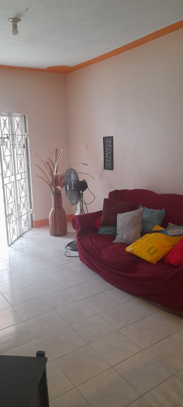 Furnished 1 Bedroom Apartment With Own Facilities.