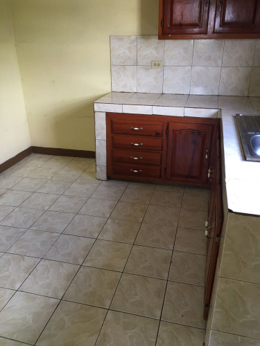 Large 2 Bedroom Apartment 
