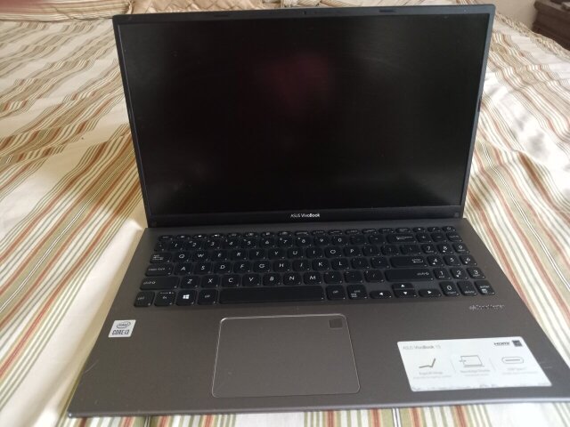 For Sale 8ram 128gb, Fingerprint, Lighted Keyboard