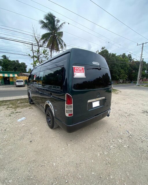 2008 TOYOTA HIACE