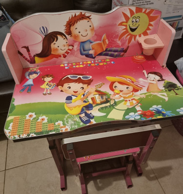 Toddler's Desk & Chair