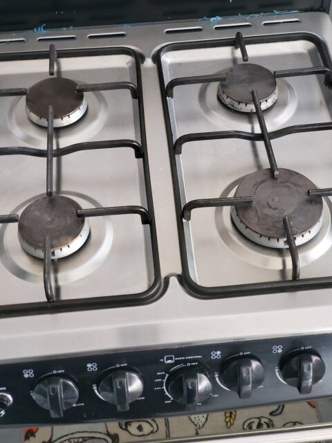 4 Burner Gas Stove