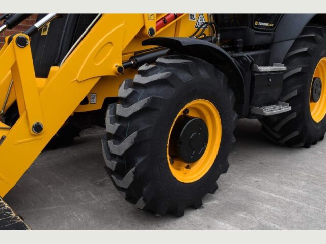 JCB 3CX BACKHOE LOADER