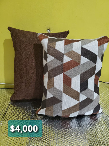Quality Decor Cushions (Set)