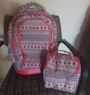 Girl Pulley Schoolbag And Lunch Bag Set