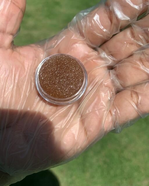 Natural Honey Cinnamon Sugar Lip Scrub.