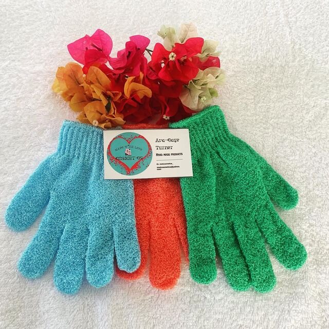 1 Pair Exfoliating Gloves For Both Face & Body