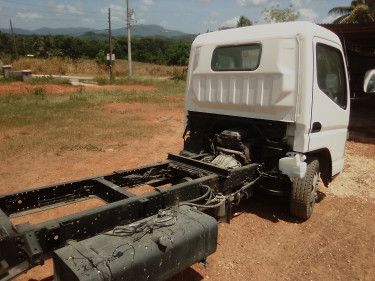 Mitsubishi Canter Truck 3Ton