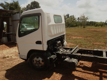 Mitsubishi Canter Truck 3Ton