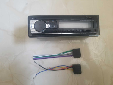 Car Mp3 Or Mp4 Player, Bluetooth, Backup Cam.