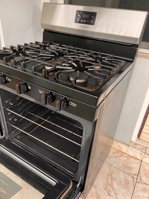 5 Burners Frigidaire Stainless Steel 30 Inch