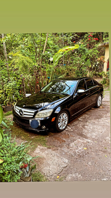 For Sale: 2009 Mercedes Benz 4 Matic C300 - Liguanea