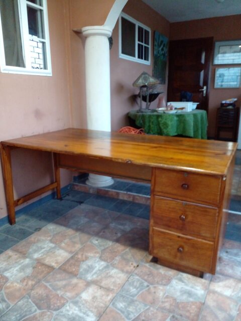 Large Hard Wood Desk