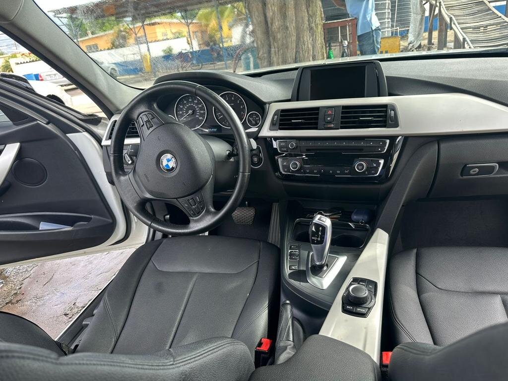 For Sale: 2017 BMW 320i - Half Way Tree Area