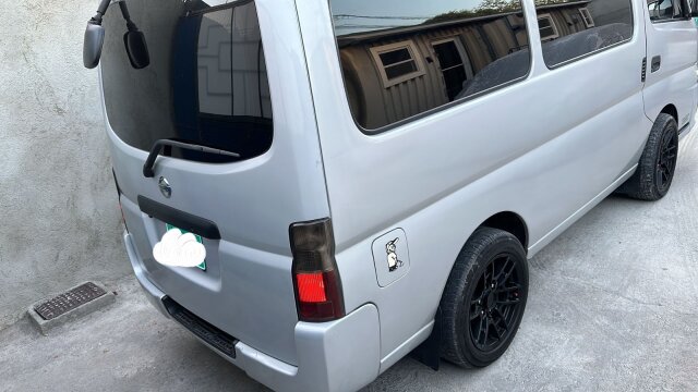 2009 NISSAN CARAVAN