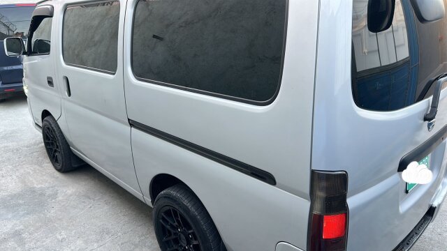 2009 NISSAN CARAVAN