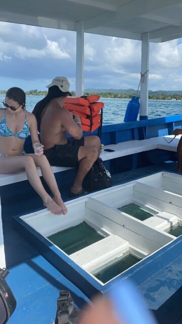 30ft Glass Bottom Boat