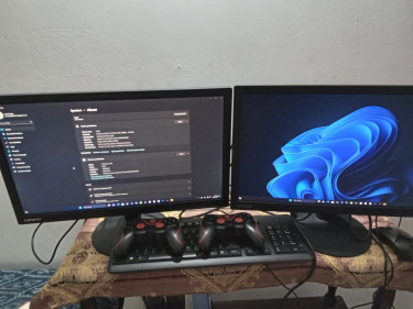 Lenovo Desktop PC With Monitors And Gamepads