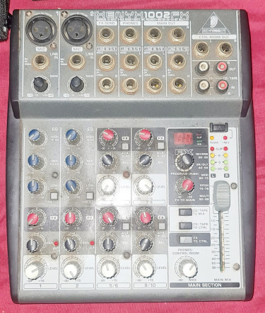 Behringer Mixer 