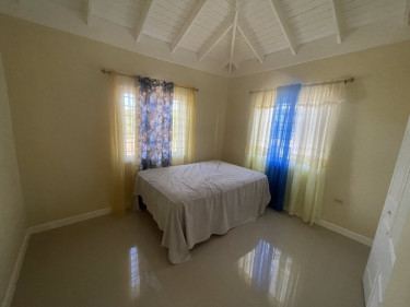 Hellshire 2 Bedroom 1 Bth House With Land For Rent