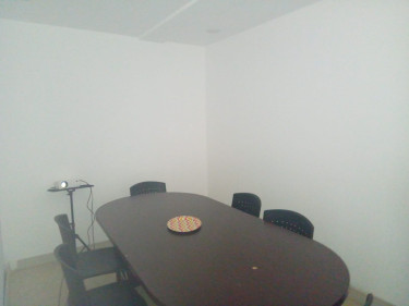 HIP STRIP OFFICE SPACES  USD$2,200