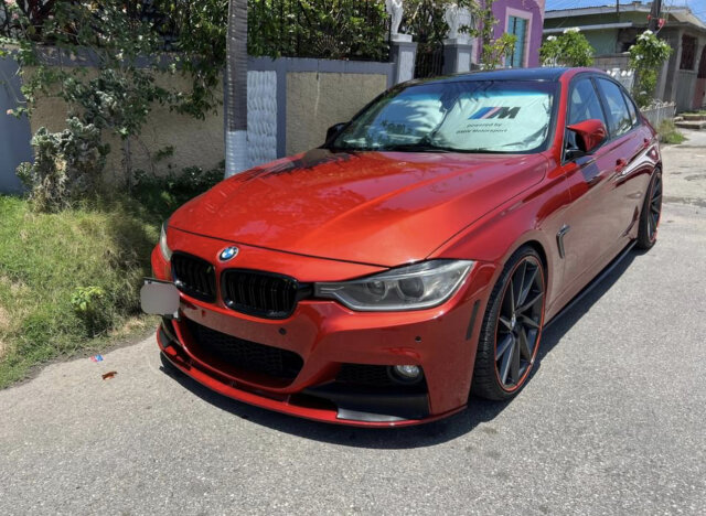 2014 BMW 328i ( M Performance )