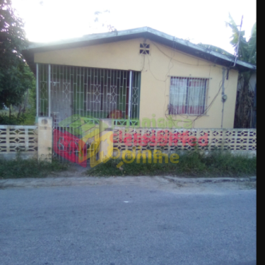 3 Bedroom House Right On The Main Road